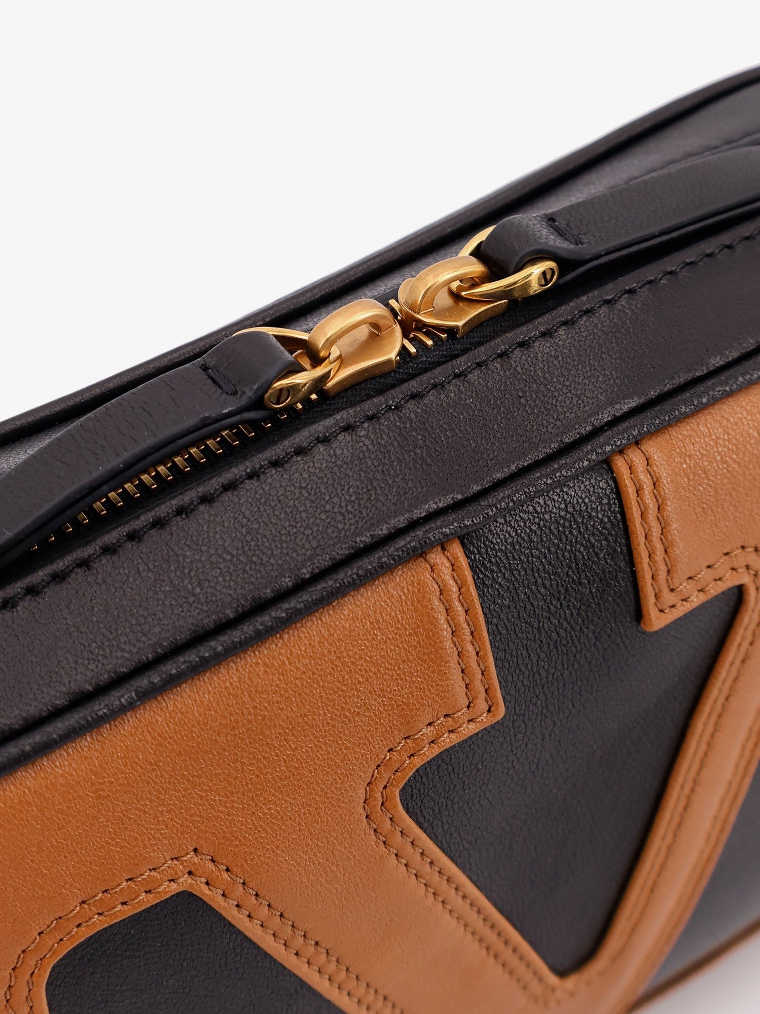 Valentino Garavani Viva Superstar Leder-Schultertasche