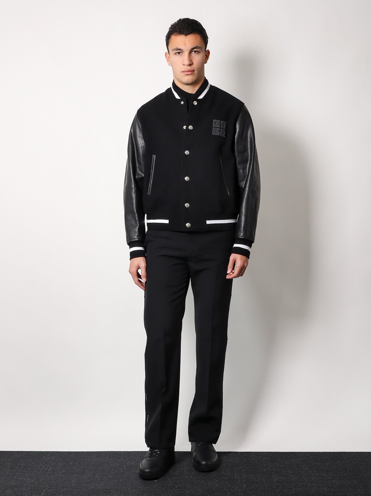 Givenchy Bomberka Varsity z mieszanki wełny ze skórzanymi rękawami