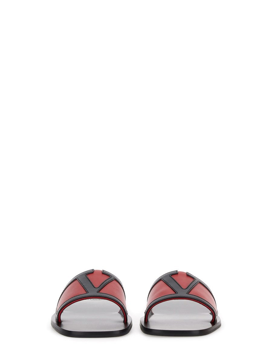 Valentino Garavani VIVA SUPERSTAR SLIDE SANDAL IN NAPPA LEATHER