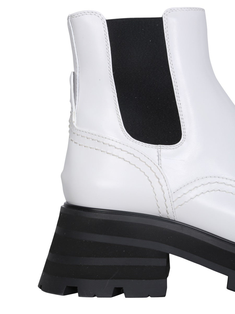 Alexander Mcqueen حذاء تشيلسي WANDER